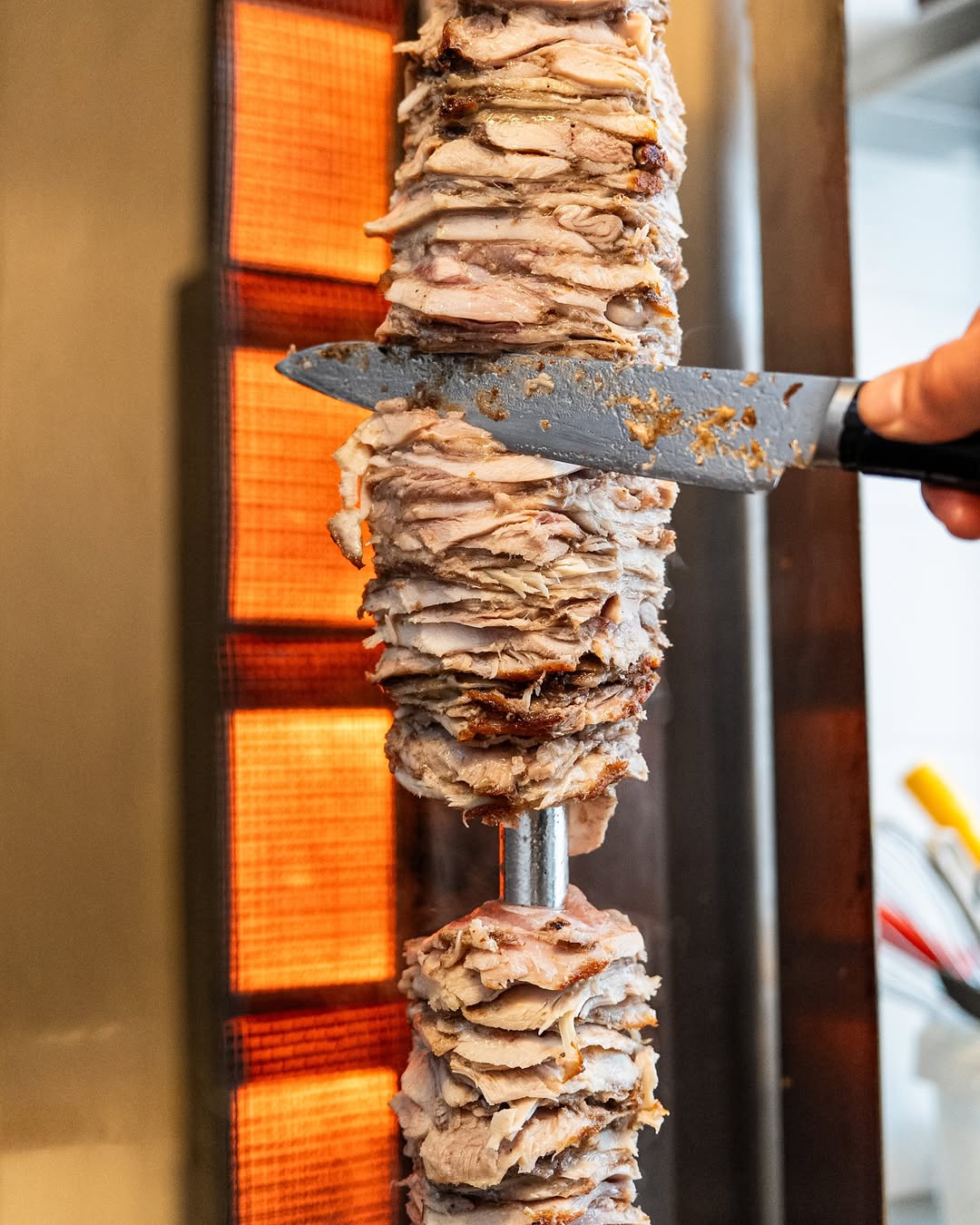 Clients attablés au Tarbouche